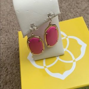 Kendra Scott Lee gold drop earrings
